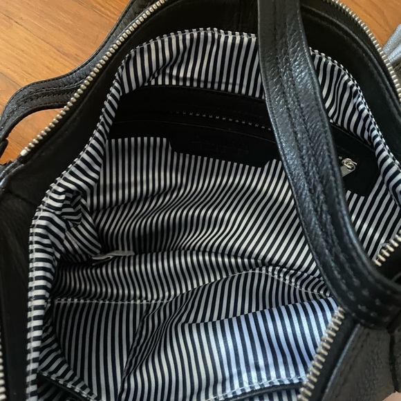 Danier Black Leather Purse - Shoulder Bag - Picture 3 of 10